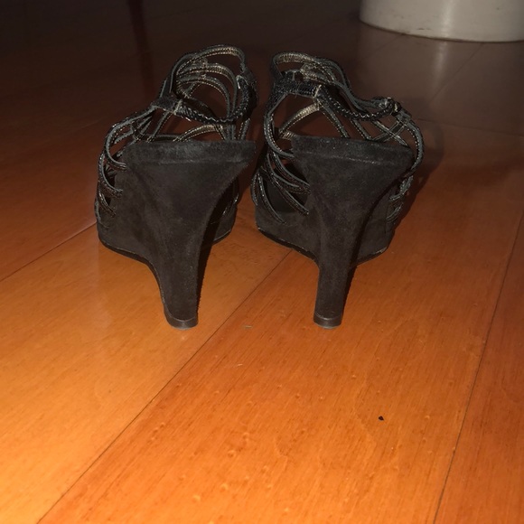 Beautiful Salvatore Ferragamo Wedge Sandal! - Picture 5 of 8